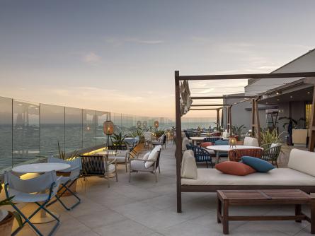 228MeSItgesTerramar-Rooftop Radio Bar